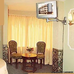 Хотел дафи 3*